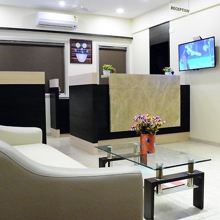 Hotel Ramkrishna Executive Bārsi Exterior foto