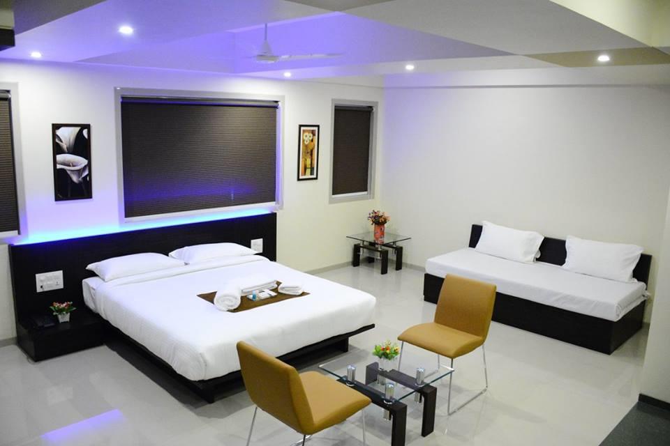 Hotel Ramkrishna Executive Bārsi Exterior foto